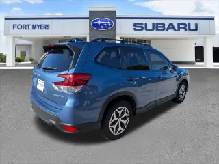 Subaru Forester 2023 AWD Premium 4p Crossover