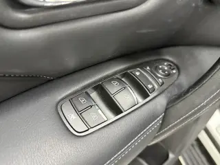 INFINITI QX80 2023 Luxe 4dr SUV