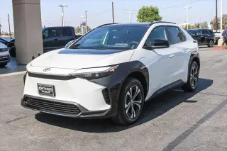 Toyota bZ4X 2024 XLE 4dr Crossover