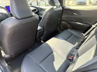 Toyota Prius 2024 XLE 4p Hatchback