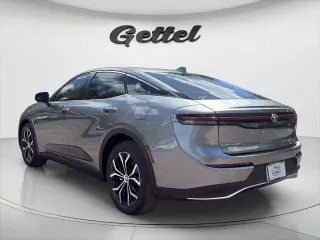 Toyota Crown 2024 AWD XLE Sedan de 4 puertas