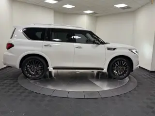 INFINITI QX80 2023 AWD Premium Select 4dr SUV