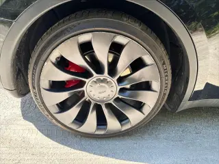 Tesla Modelo Y 2022 AWD Performance 4dr Crossover