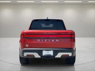 Rivian R1T 2022 AWD Aventura 4p Crew Cab 4.5 ft. SB