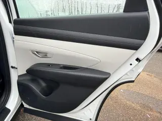 Hyundai TUCSON Hybrid 2026 TRACCIÓN EN LAS CUATRO RUEDAS AZUL SE 4p SUV