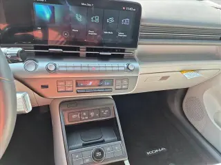 Hyundai KONA 2026 SEL Premium 4dr SUV