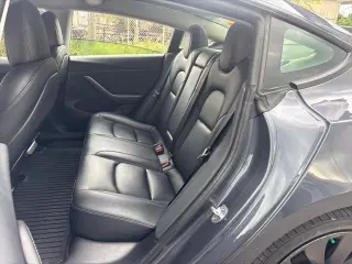 Tesla Modelo 3 2023 AWD Performance Sedan de 4 puertas