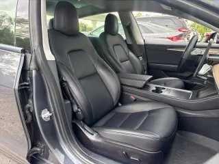Tesla Modelo 3 2023 AWD Performance Sedan de 4 puertas