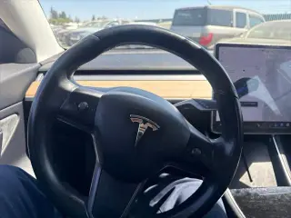 Tesla Modelo 3 2018 Rango Medio 4p Fastback Rápido