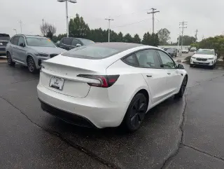 Tesla Modelo 3 2025 Long Range 4p Fastback