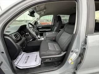 Toyota Tundra 2021 4x4 SR5 4p CrewMax Cab Pickup SB