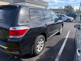 Toyota Highlander 2013 Base 4dr SUV (2.7L l4)