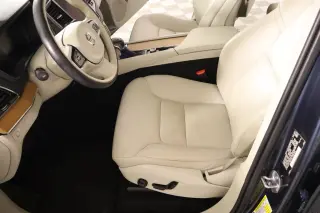 Volvo XC90 2021 AWD T6 Momentum 6 pasajeros SUV 4 puertas