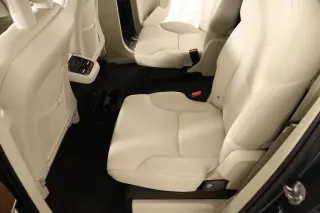 Volvo XC90 2021 AWD T6 Momentum 6 pasajeros SUV 4 puertas