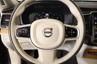 Volvo XC90 2021 AWD T6 Momentum 6 pasajeros SUV 4 puertas