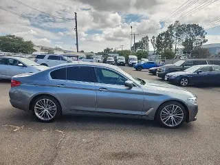 Serie 5 BMW 2018 530i 4dr Sedán