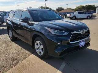 Toyota Highlander 2024 AWD LE 4p SUV