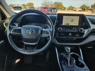 Toyota Highlander 2024 AWD LE 4p SUV