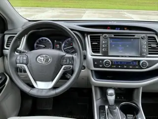Toyota Highlander 2019 4x4 XLE 4p SUV