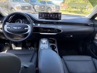 Genesis GV70 2025 AWD 2.5T Standard 4dr SUV