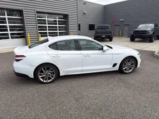 Genesis G70 2022 2.0T 4p Sedan