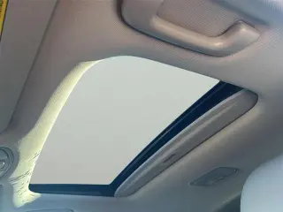 Hyundai KONA 2019 AWD Limited 4p Crossover