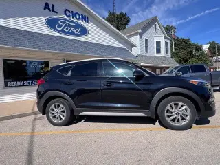 Hyundai Tucson 2017 SE Plus 4 puertas SUV