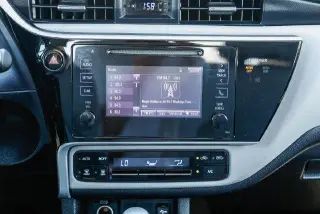 Toyota Corolla 2017 LE sedán de 4 puertas