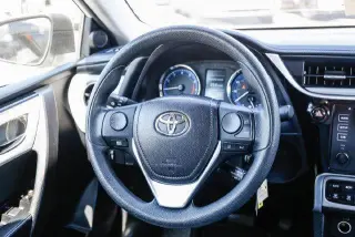Toyota Corolla 2017 LE sedán de 4 puertas