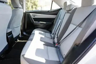 Toyota Corolla 2017 LE sedán de 4 puertas