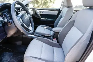 Toyota Corolla 2017 LE sedán de 4 puertas