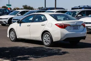 Toyota Corolla 2017 LE sedán de 4 puertas