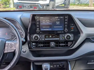 Toyota Highlander 2020 AWD XLE 4p SUV