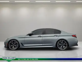 Serie 5 BMW 2021 AWD M550i xDrive Sedán 4p