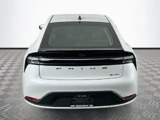 Toyota Prius Plug-in Hybrid 2026 SE 4dr Hatchback