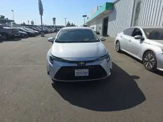 Toyota Corolla 2022 LE 4p Sedán