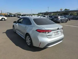 Toyota Corolla 2022 LE 4p Sedán
