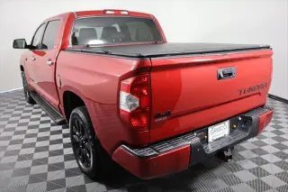 Toyota Tundra 2017 4x4 Limited 4dr CrewMax Cab Pickup SB (5.7L V8)