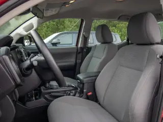 Toyota Tacoma 2018 4x4 SR V6 4dr Double Cab 5.0 ft SB