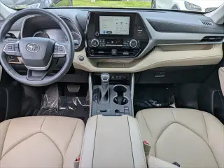 Toyota Highlander 2023 XLE 4p SUV