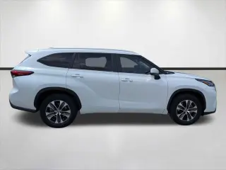 Toyota Highlander 2023 XLE 4p SUV