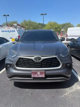 Toyota Highlander 2022 XLE 4dr SUV