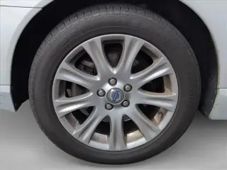 Volvo V70 2010 3.2 R-Design 4dr Wagon