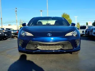 Toyota 86 2017 2dr Coupe 6A