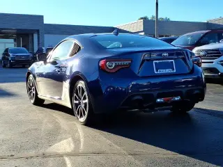Toyota 86 2017 2dr Coupe 6A