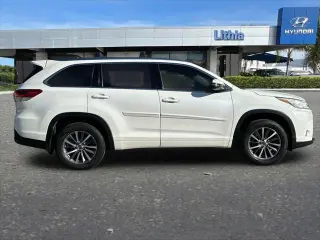 Toyota Highlander 2018 AWD XLE 4dr SUV