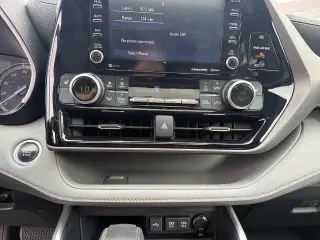 Toyota Highlander 2020 AWD XLE 4p SUV