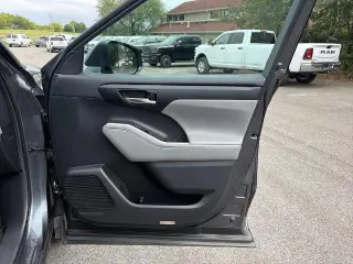 Toyota Highlander 2020 AWD XLE 4p SUV