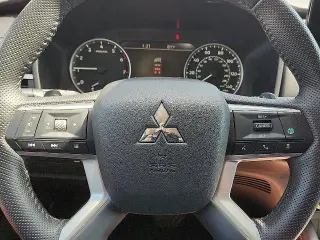 Mitsubishi Outlander 2025 SE 4p SUV