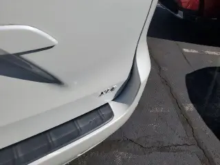 Toyota Sienna 2015 XLE 7-Pasajero Asiento de Acceso Automático 4p Mini-Van